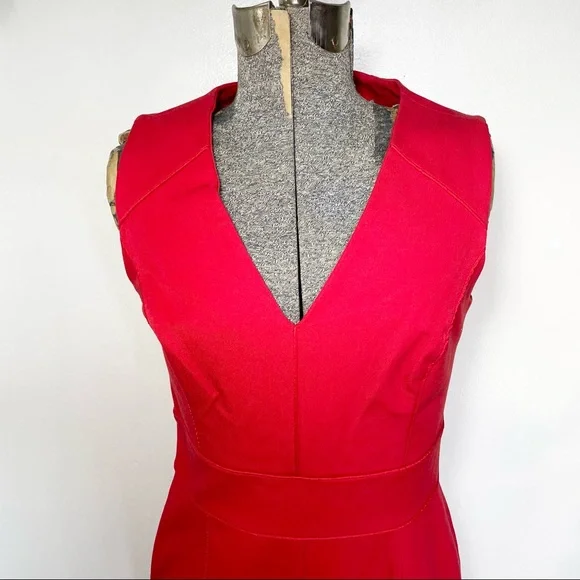 6, 8p Banana Republic sleeveless bodycon fitted red dress - Picture 2 of 5